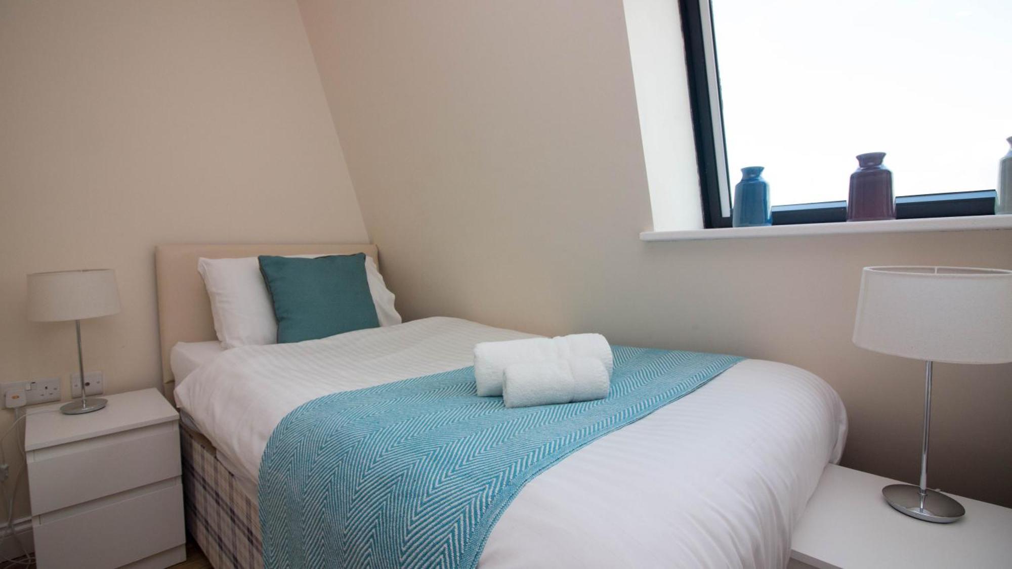 Castle Point Apartments Southampton Premier Lodge Ngoại thất bức ảnh