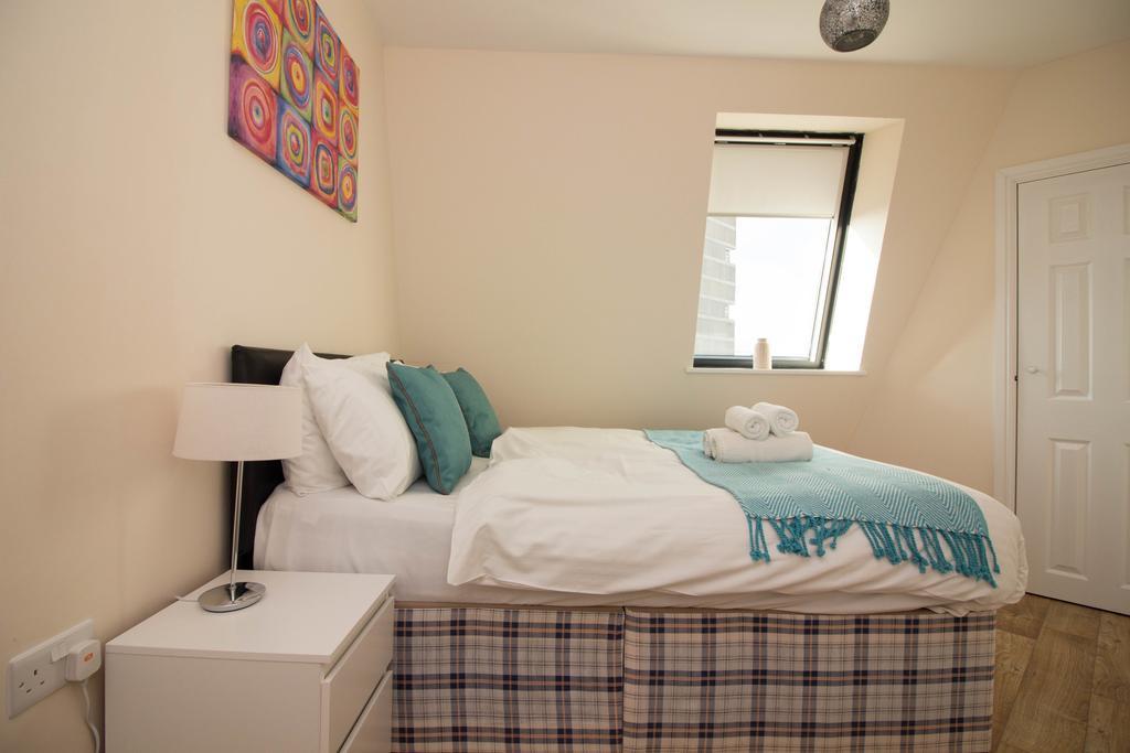 Castle Point Apartments Southampton Premier Lodge Ngoại thất bức ảnh