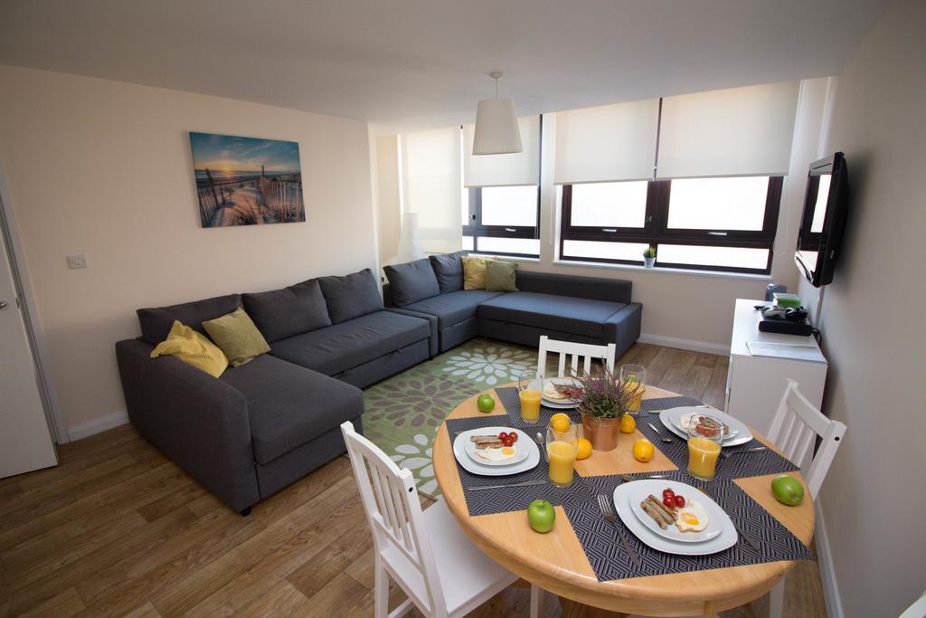 Castle Point Apartments Southampton Premier Lodge Ngoại thất bức ảnh