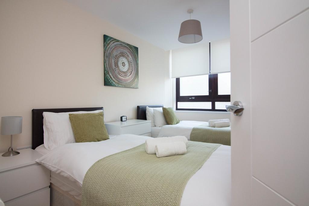 Castle Point Apartments Southampton Premier Lodge Ngoại thất bức ảnh